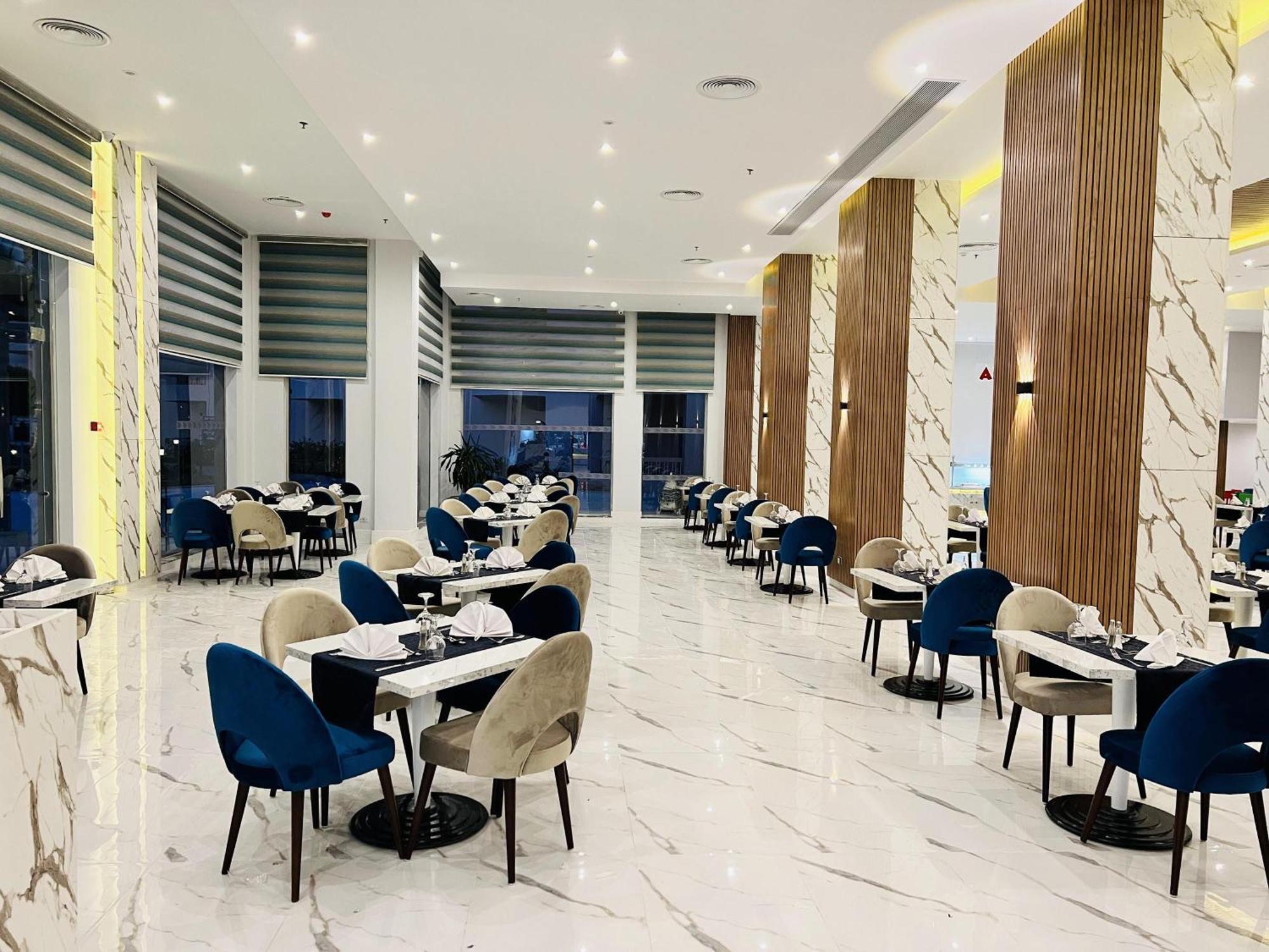 Hurghada Long Beach Resort Eksteriør billede The restaurant